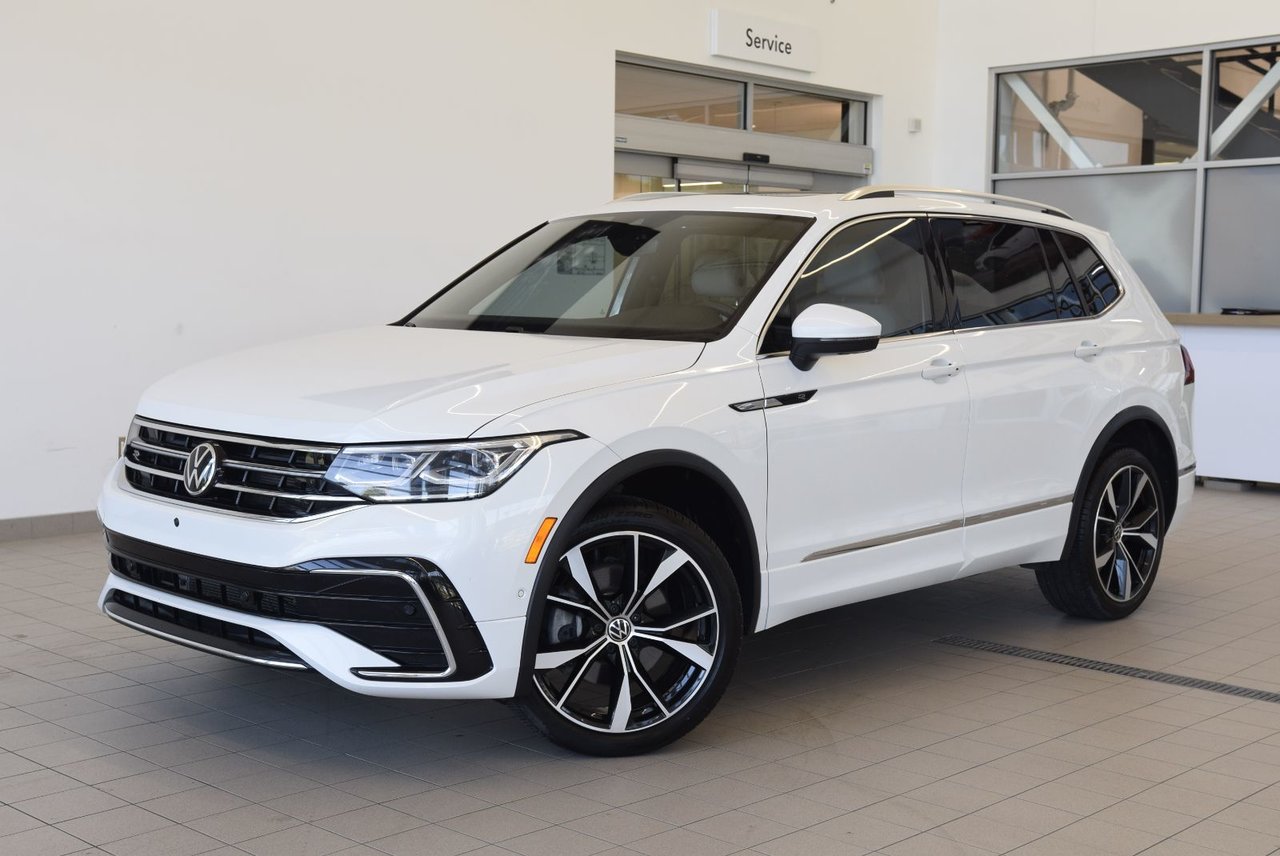 White 2022 Volkswagen Tiguan SUV / Crossover  Automatic