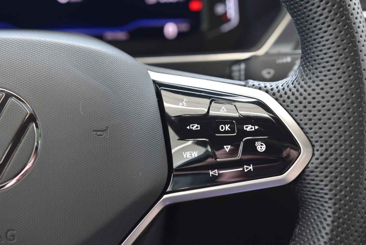 Volkswagen Tiguan COMFORTLINE+BLACK PACKAGE 2024 CUIR+TOIT PANO+LED+COCKPIT