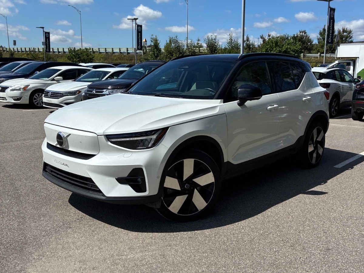 White 2023 Volvo XC40 Recharge SUV / Crossover All-Wheel Drive Automatic