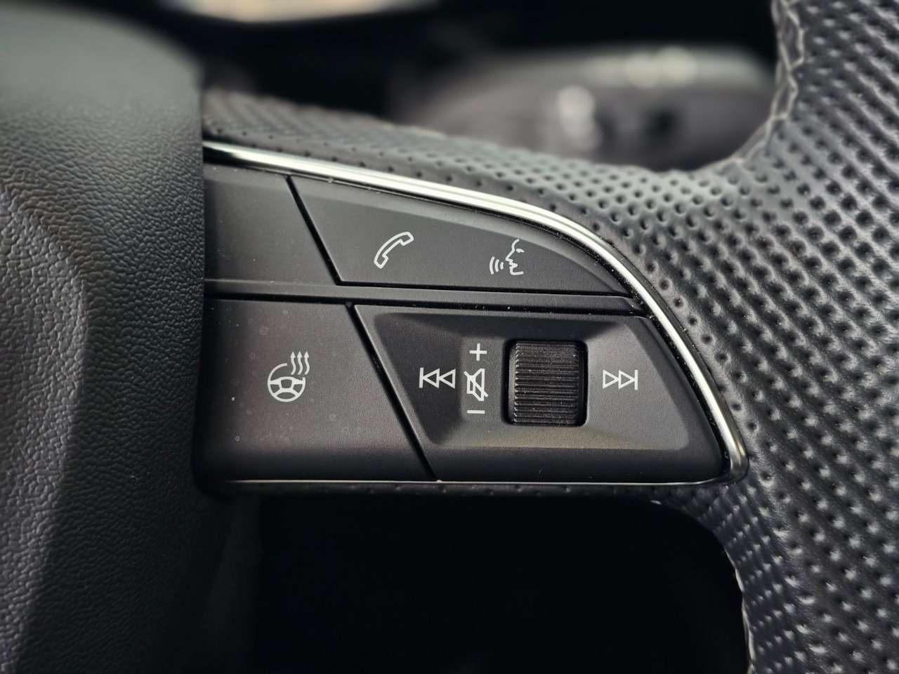 2024 Audi Q3 PROGRESSIV S-LINE | TOIT PANO | CUIR | CARPLAY | + PROGRESSIV S-LINE | TOIT PANO | CUIR | CARPLAY | +