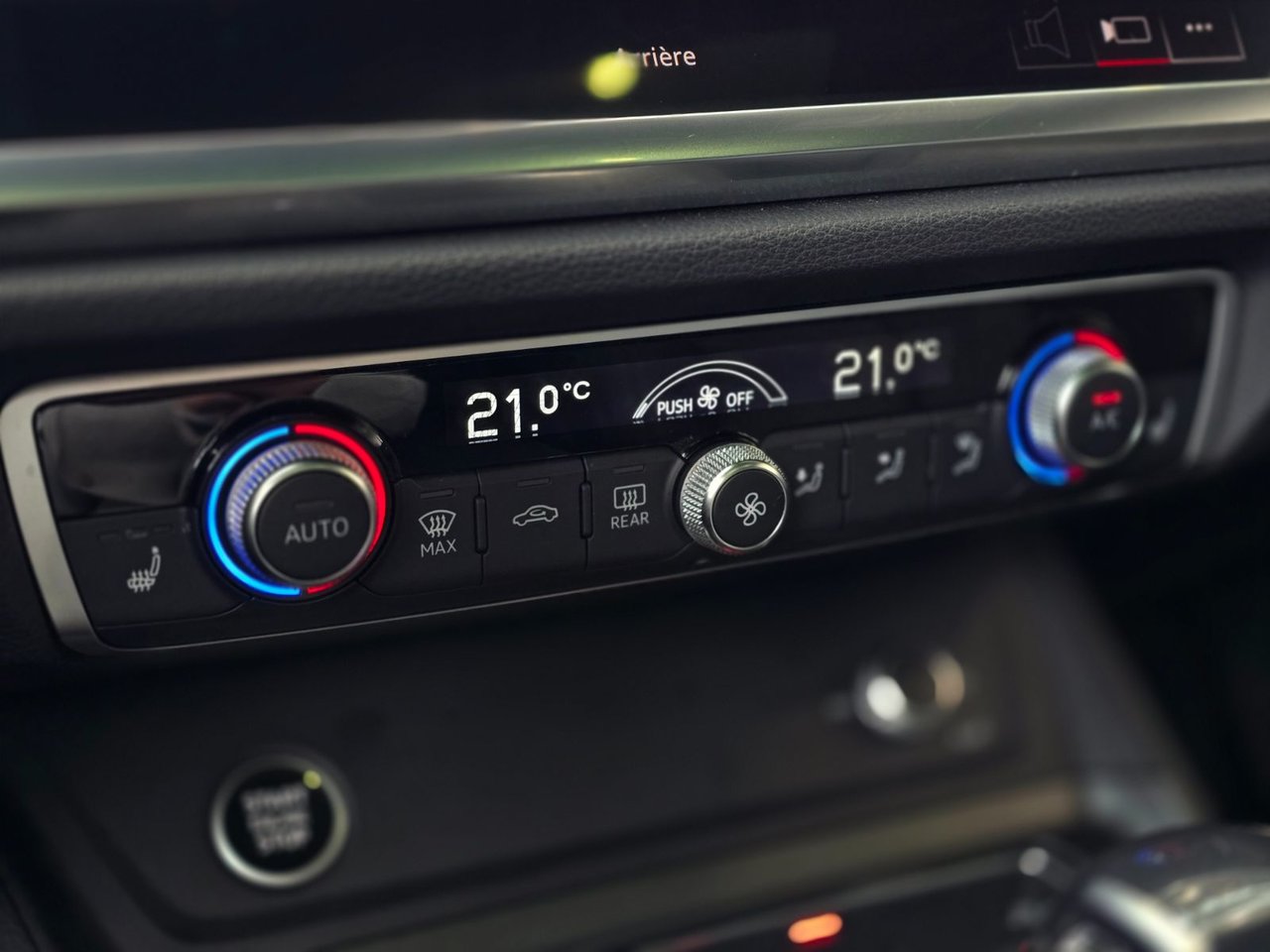 2024 Audi Q3 PROGRESSIV S-LINE | TOIT PANO | CUIR | CARPLAY | + PROGRESSIV S-LINE | TOIT PANO | CUIR | CARPLAY | +