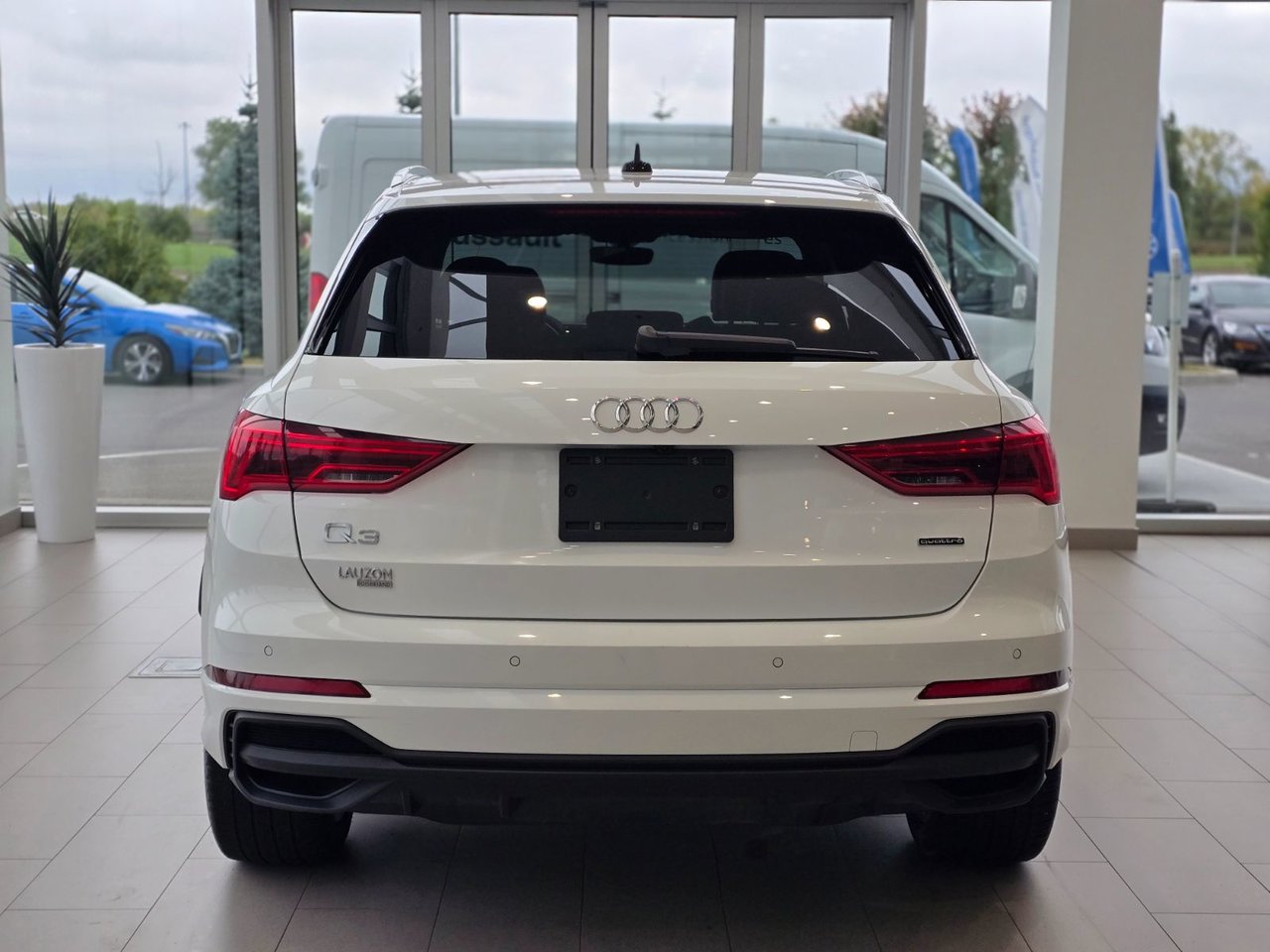 2024 Audi Q3 PROGRESSIV S-LINE | TOIT PANO | CUIR | CARPLAY | + PROGRESSIV S-LINE | TOIT PANO | CUIR | CARPLAY | +