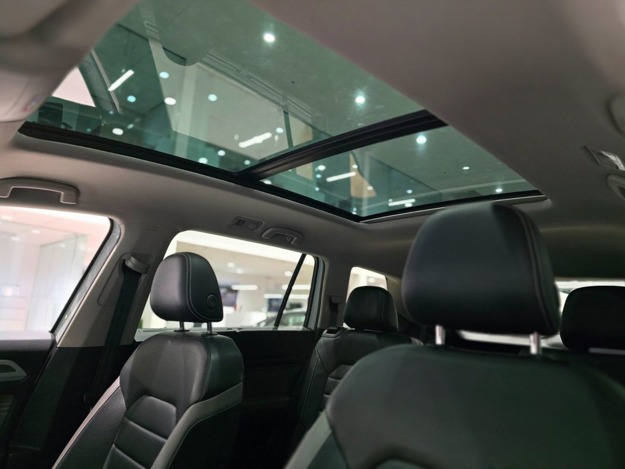 2022 Volkswagen Atlas Highline TOIT PANO | CUIR | CARPLAY | DÉMARREUR Highline TOIT PANO | CUIR | CARPLAY | DÉMARREUR
