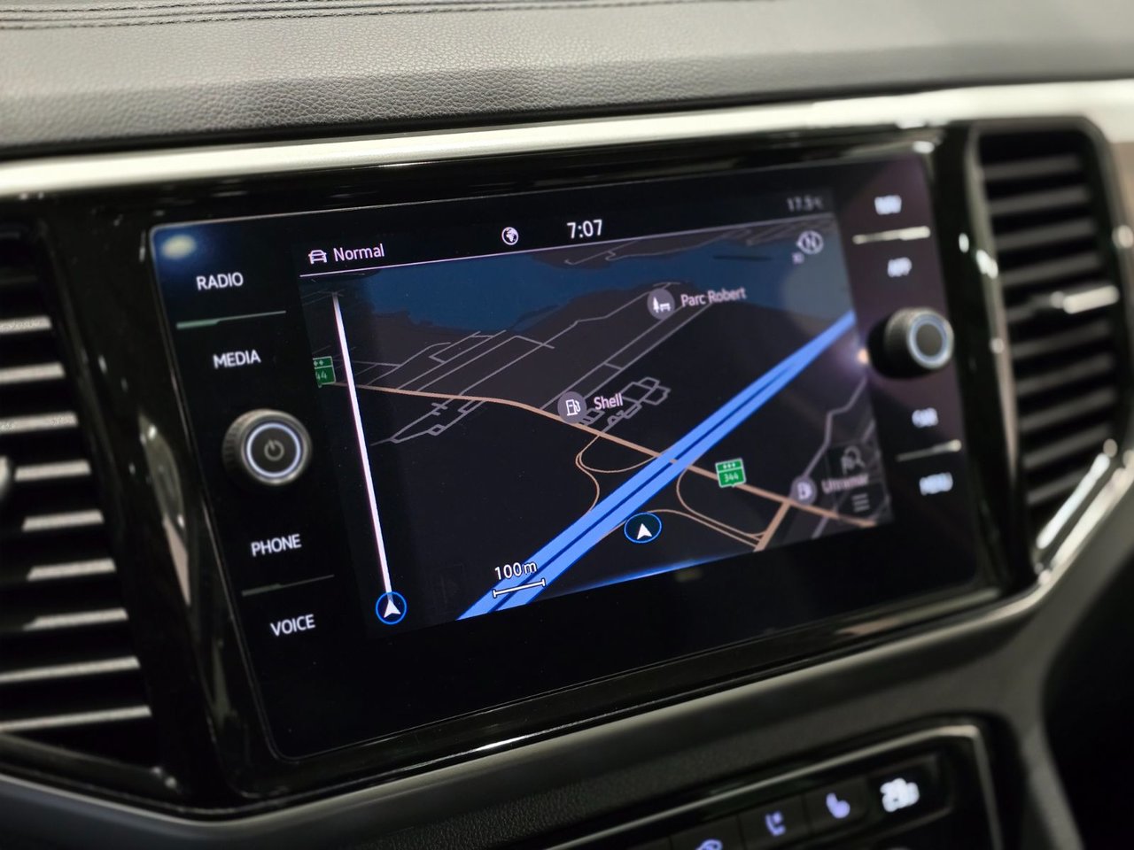 2022 Volkswagen Atlas Highline TOIT PANO | CUIR | CARPLAY | DÉMARREUR Highline TOIT PANO | CUIR | CARPLAY | DÉMARREUR