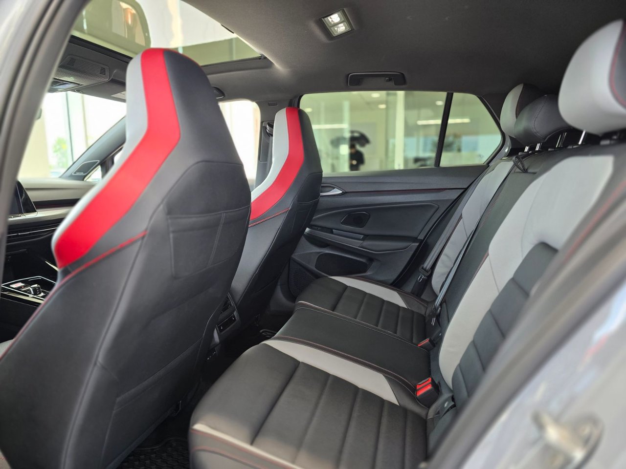 2024 Volkswagen Golf GTI Performance DSG | TOIT | CUIR | CARPLAY | 241 HP Performance DSG | TOIT | CUIR | CARPLAY | 241 HP