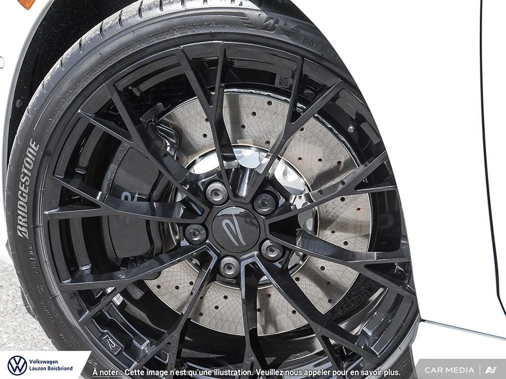 Volkswagen Golf R Black Edition 2025
