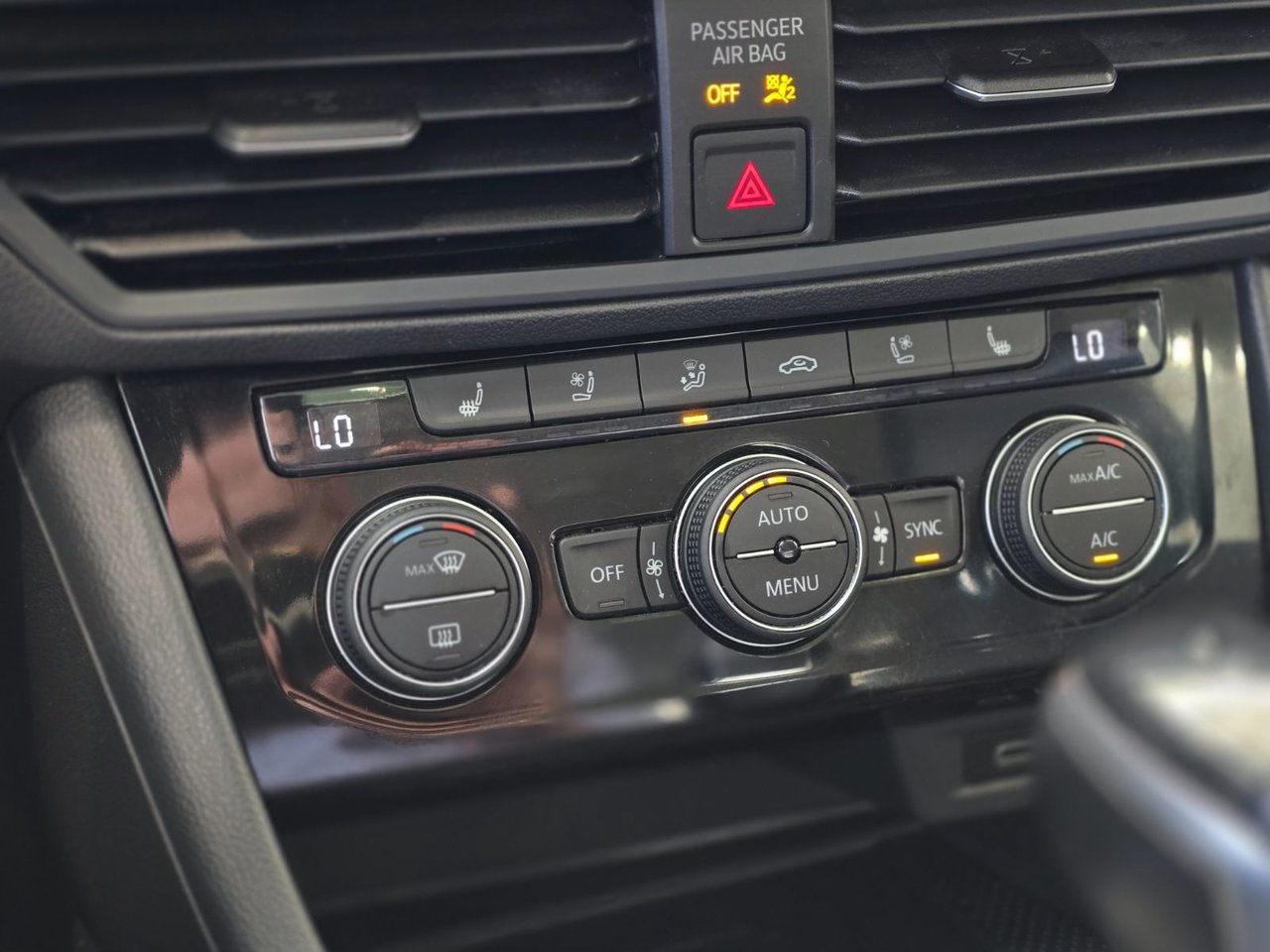 2022 Volkswagen Jetta Highline TOIT | CUIR | CAMÉRA | CARPLAY | BAS KM!! Highline TOIT | CUIR | CAMÉRA | CARPLAY | BAS KM!!