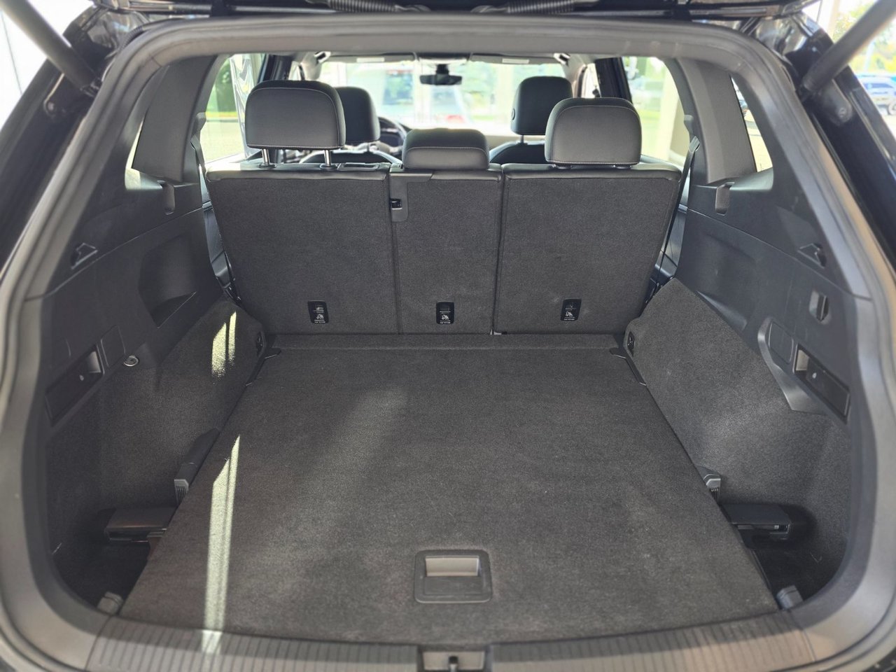 2021 Volkswagen Tiguan Highline R-LINE | TOIT PANO | CUIR | NAV | CARPLAY Highline R-LINE | TOIT PANO | CUIR | NAV | CARPLAY