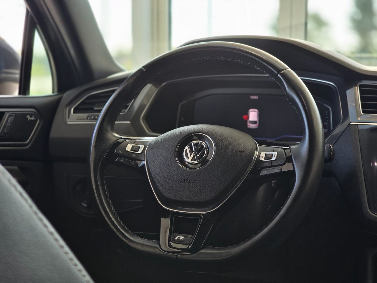 2021 Volkswagen Tiguan Highline R-line DEMARREUR | TOIT PANO | NAV +++ Highline R-line DEMARREUR | TOIT PANO | NAV +++
