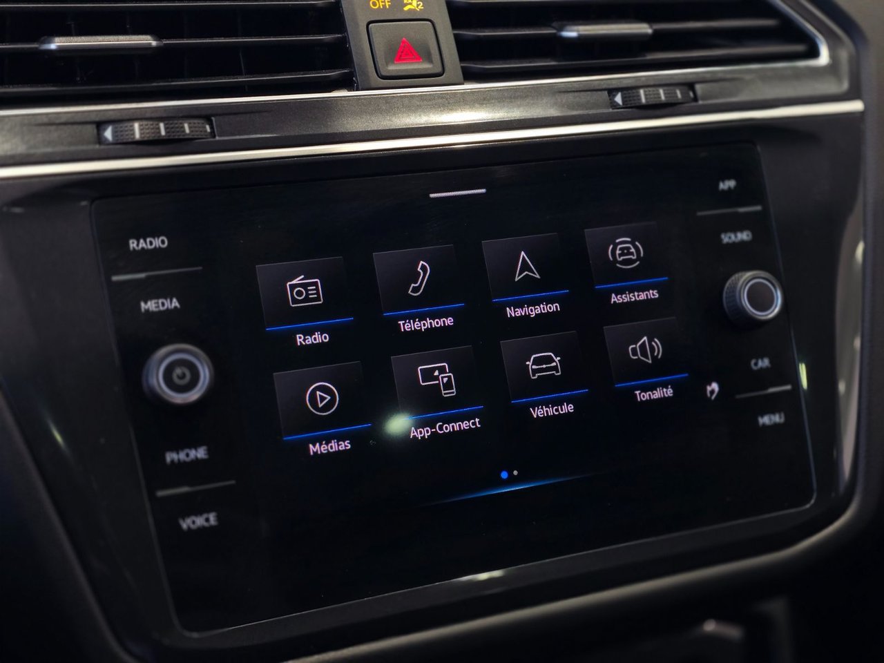 2022 Volkswagen Tiguan Comfortline R-LINE | BLACK PACK | TOIT PANO | CUIR Comfortline R-LINE | BLACK PACK | TOIT PANO | CUIR