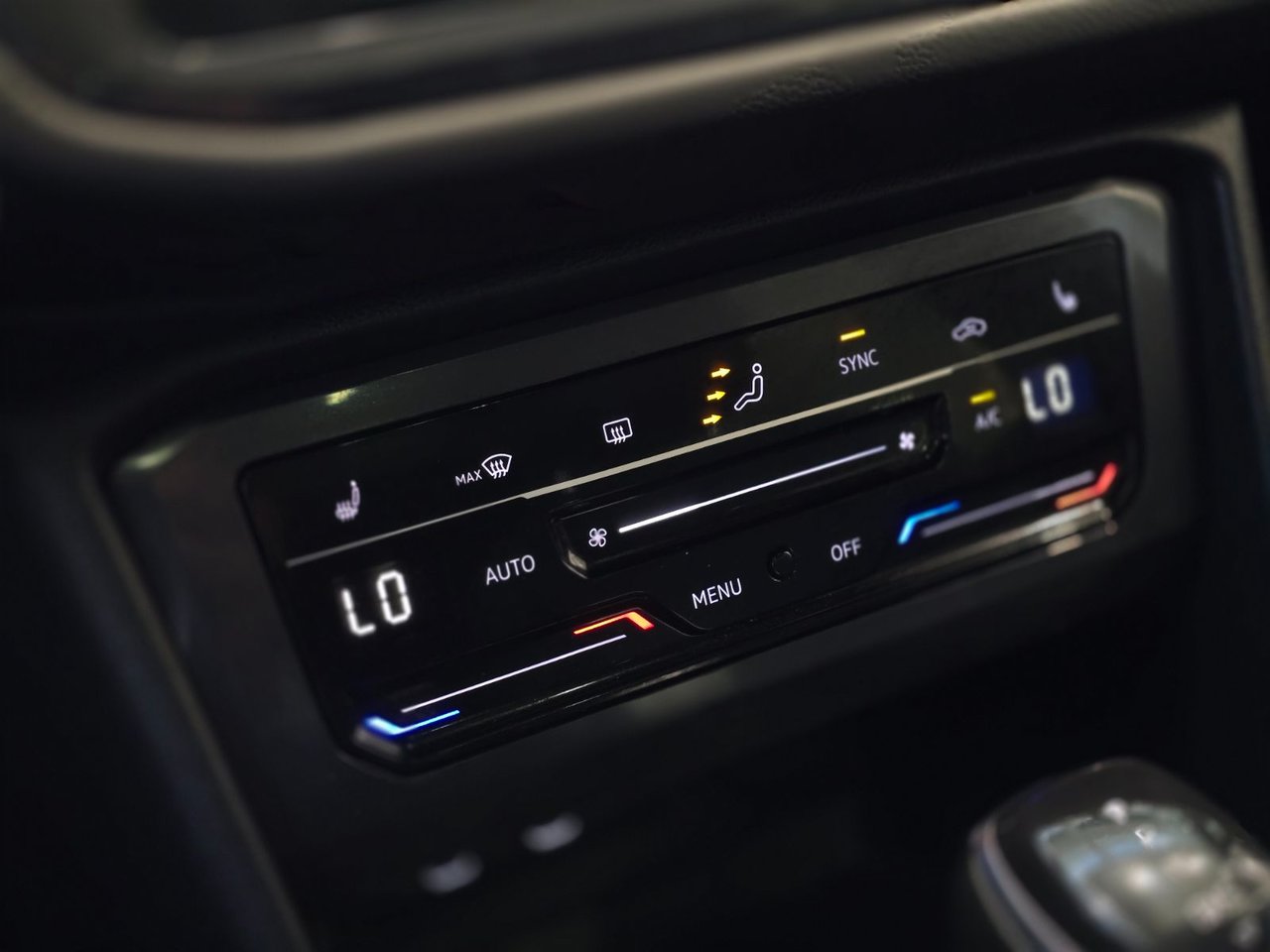 2022 Volkswagen Tiguan Comfortline R-LINE | BLACK PACK | TOIT PANO | CUIR Comfortline R-LINE | BLACK PACK | TOIT PANO | CUIR