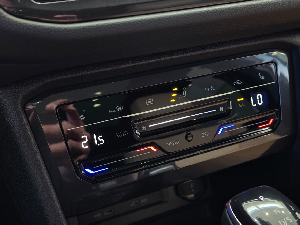 2022 Volkswagen Tiguan Comfortline R-LINE | BLACK PACK | TOIT PANO | CUIR Comfortline R-LINE | BLACK PACK | TOIT PANO | CUIR