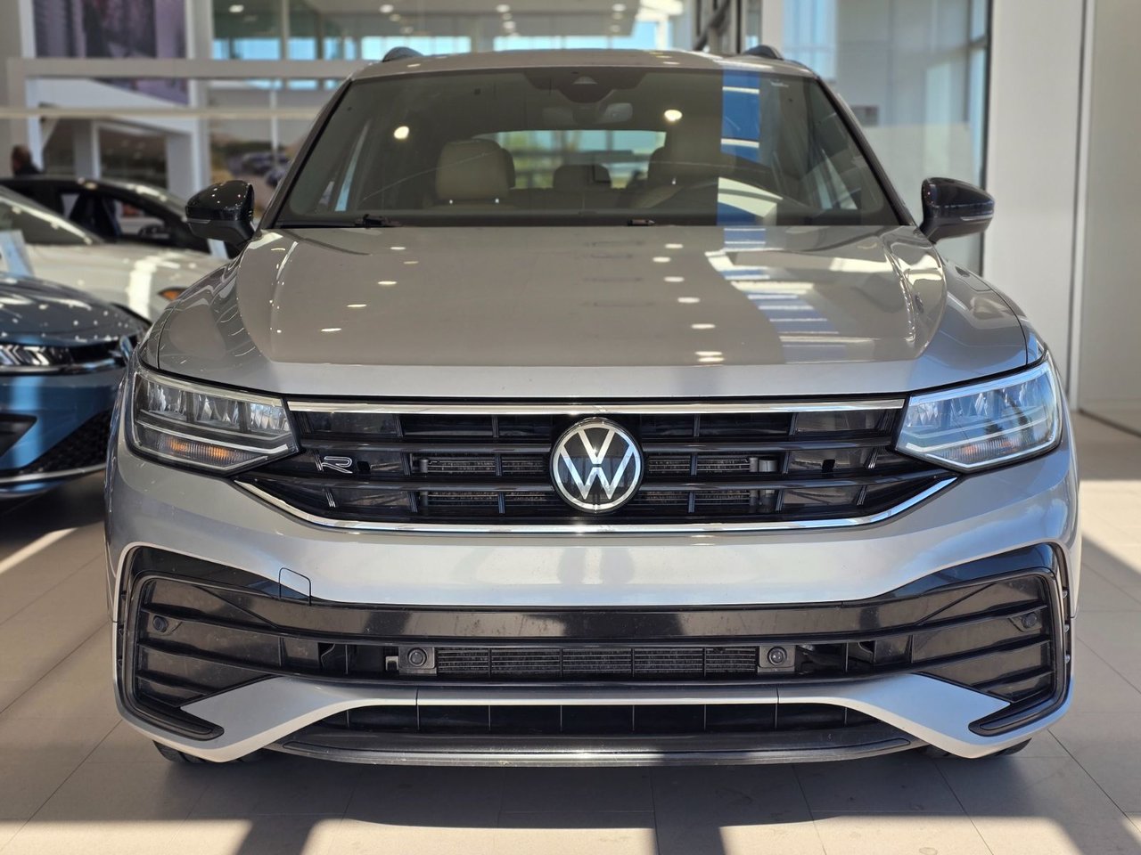 2022 Volkswagen Tiguan Comfortline R-LINE | BLACK PACK | TOIT PANO | CUIR Comfortline R-LINE | BLACK PACK | TOIT PANO | CUIR