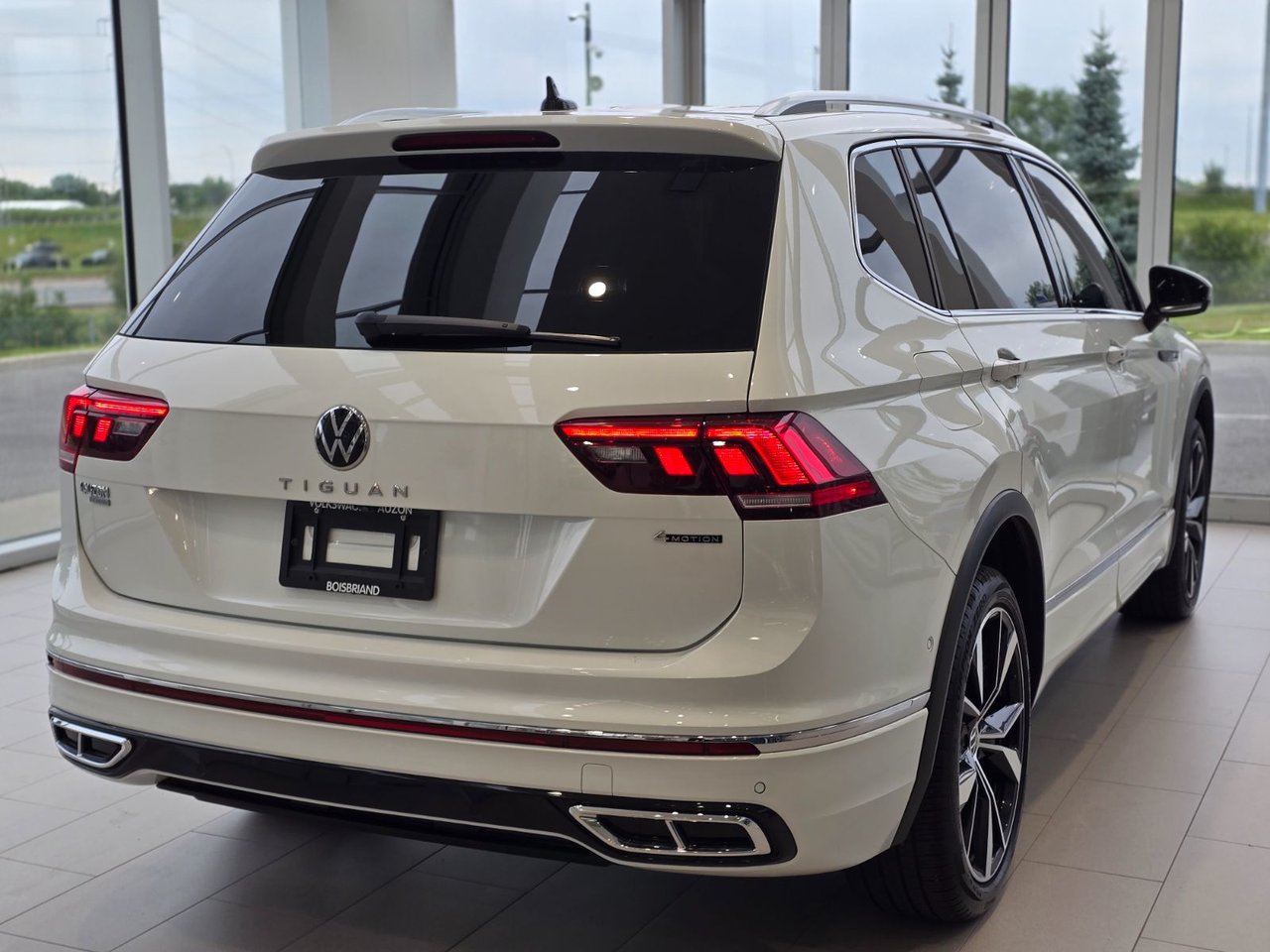 2023 Volkswagen Tiguan Highline R-Line | NAVIGATION | CUIR | DÉMAREUR +++ Highline R-Line | NAVIGATION | CUIR | DÉMAREUR +++