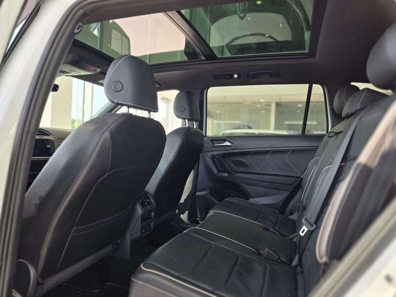 2023 Volkswagen Tiguan Highline R-Line | NAVIGATION | CUIR | DÉMAREUR +++ Highline R-Line | NAVIGATION | CUIR | DÉMAREUR +++