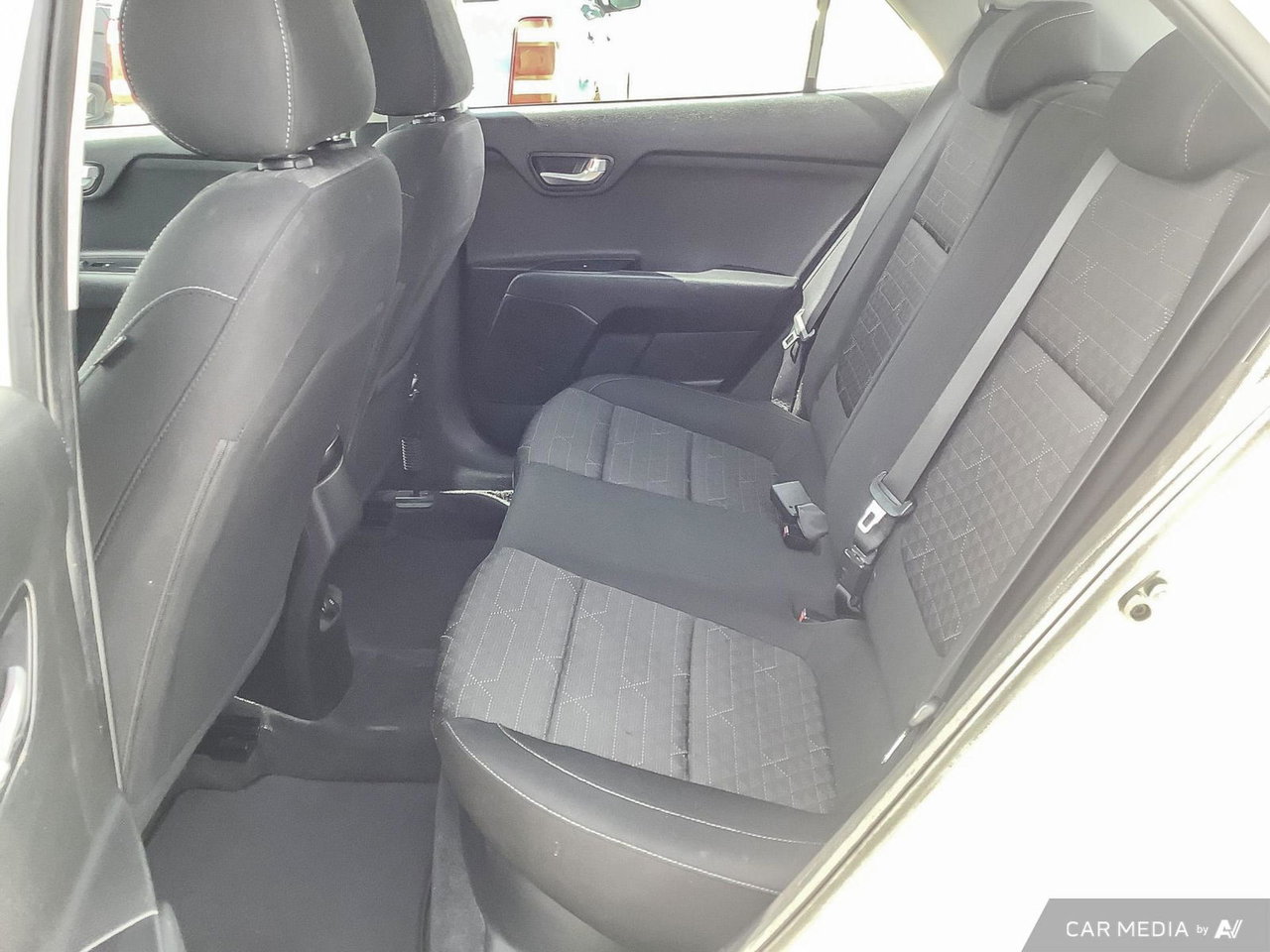 2018 Kia Rio 5-door LX