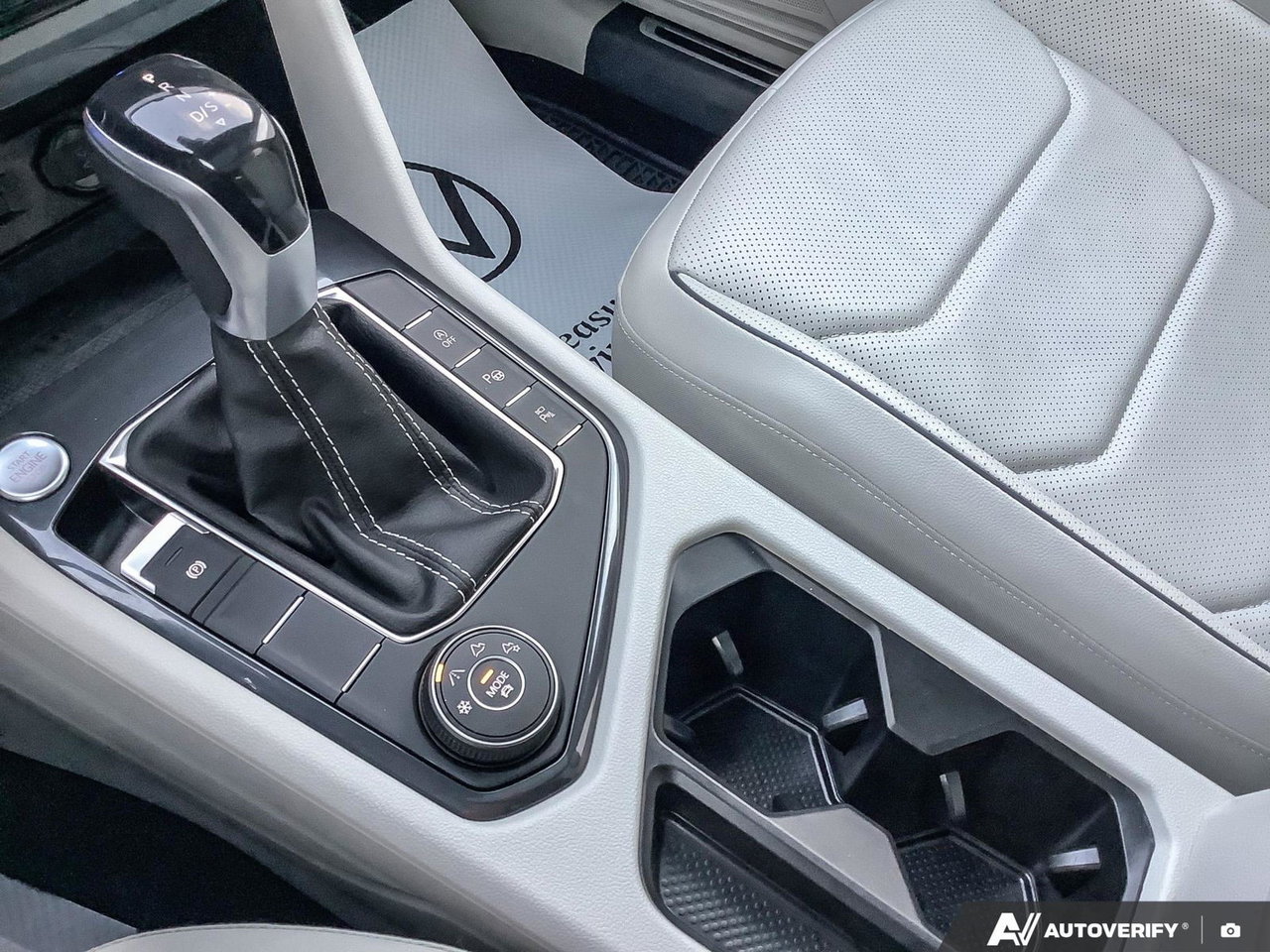 2022 Volkswagen Tiguan Highline R-Line AWD | Lease Return