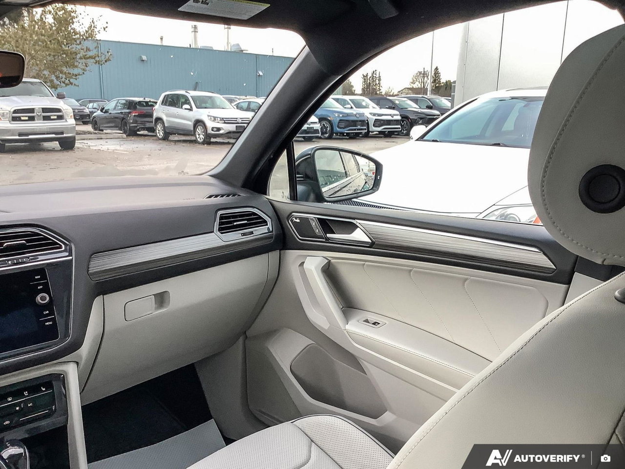 2022 Volkswagen Tiguan Highline R-Line AWD | Lease Return