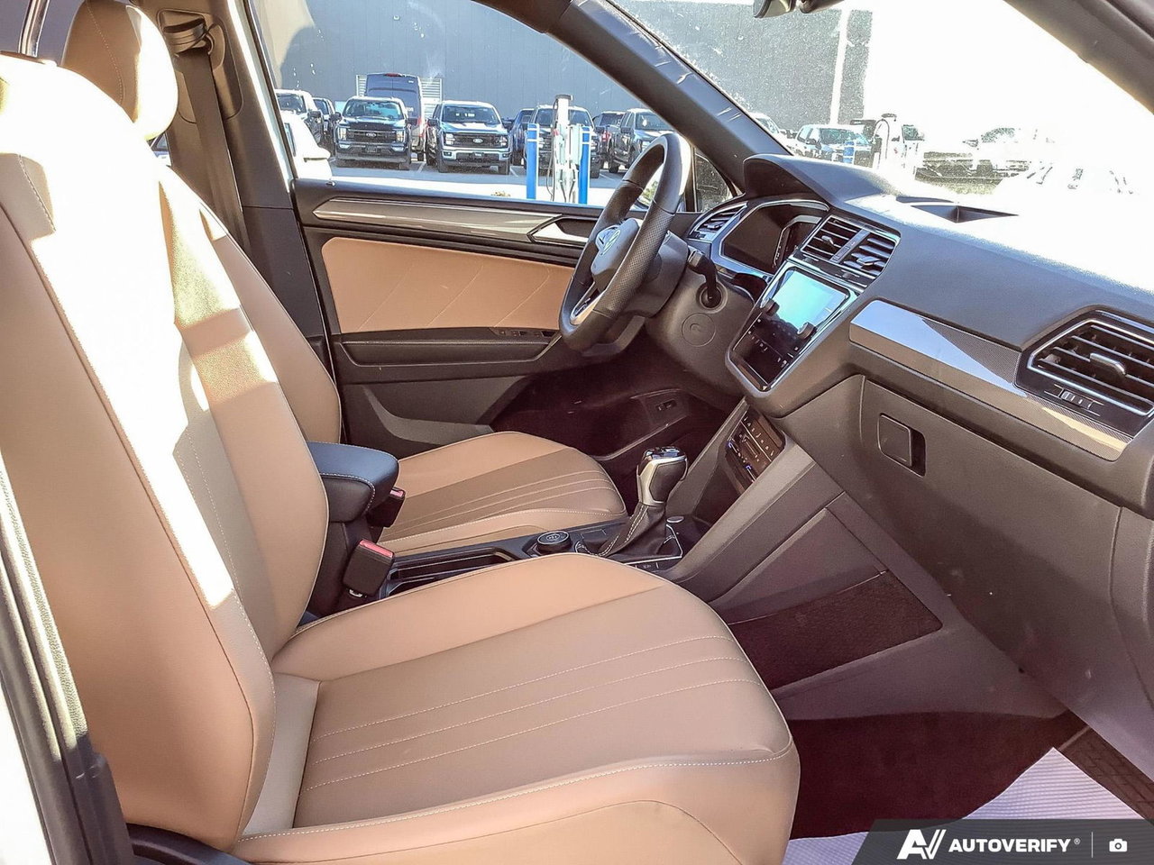 2022 Volkswagen Tiguan Comfortline R-Line Black Edition | One Owner | No Accidents