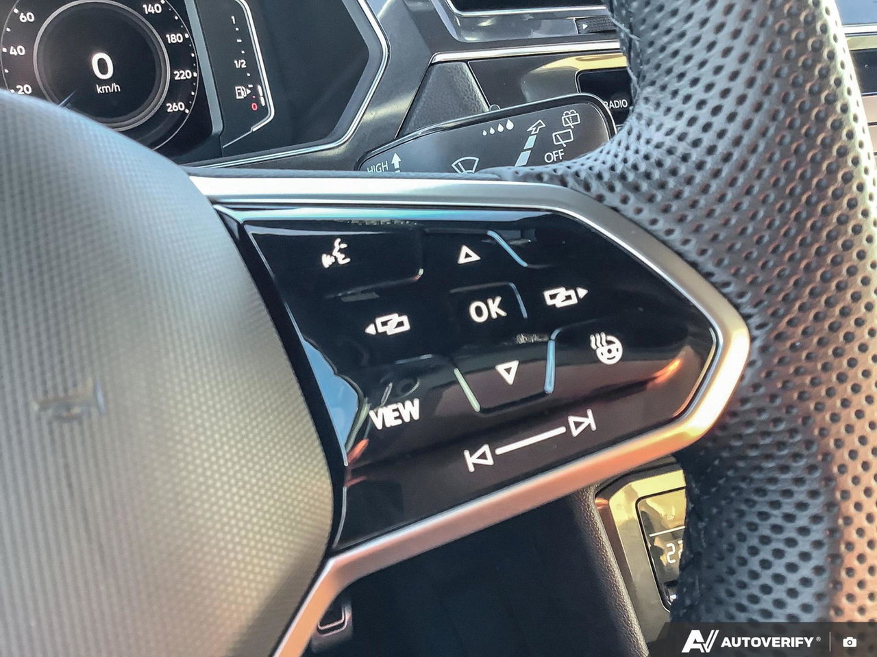 2022 Volkswagen Tiguan Comfortline R-Line Black Edition | One Owner | No Accidents