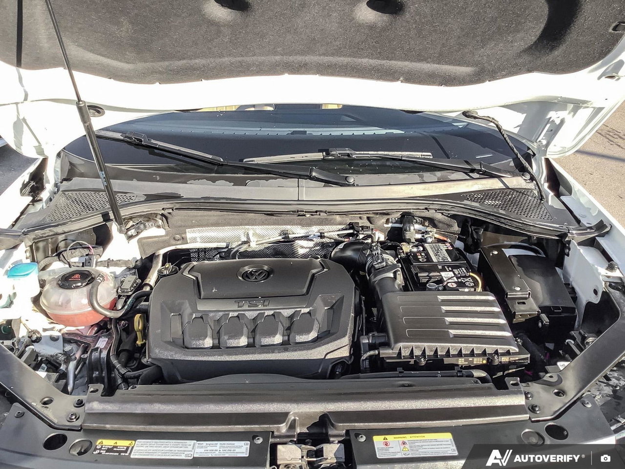 2022 Volkswagen Tiguan Comfortline R-Line Black Edition | One Owner | No Accidents