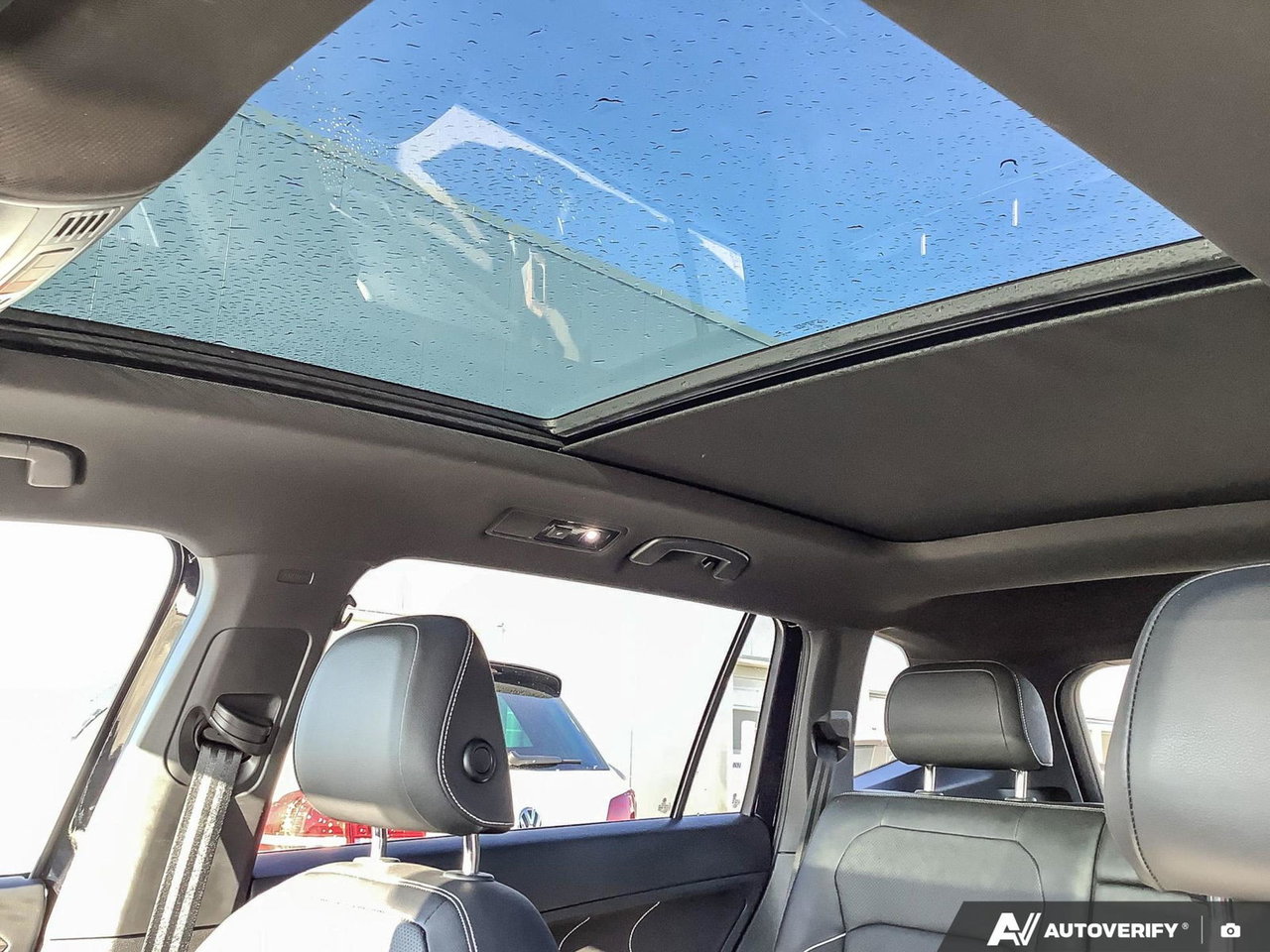 2022 Volkswagen Tiguan Highline R-Line | One Owner | Local Vehicle | No Accidents