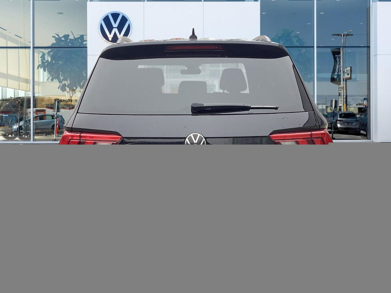 2023 Volkswagen Tiguan Comfortline R-Line Black Edition