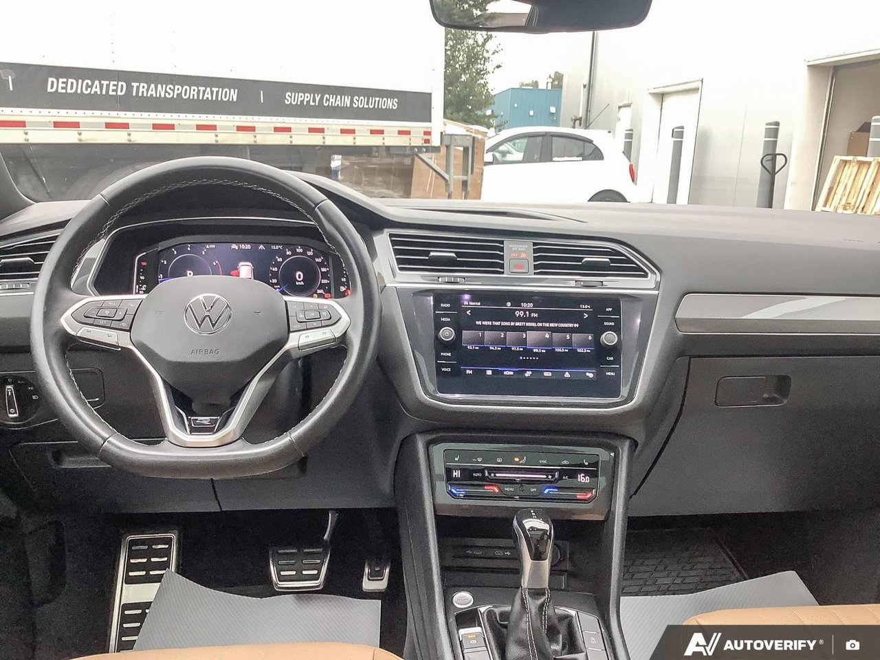 2023 Volkswagen Tiguan Comfortline R-Line Black Edition