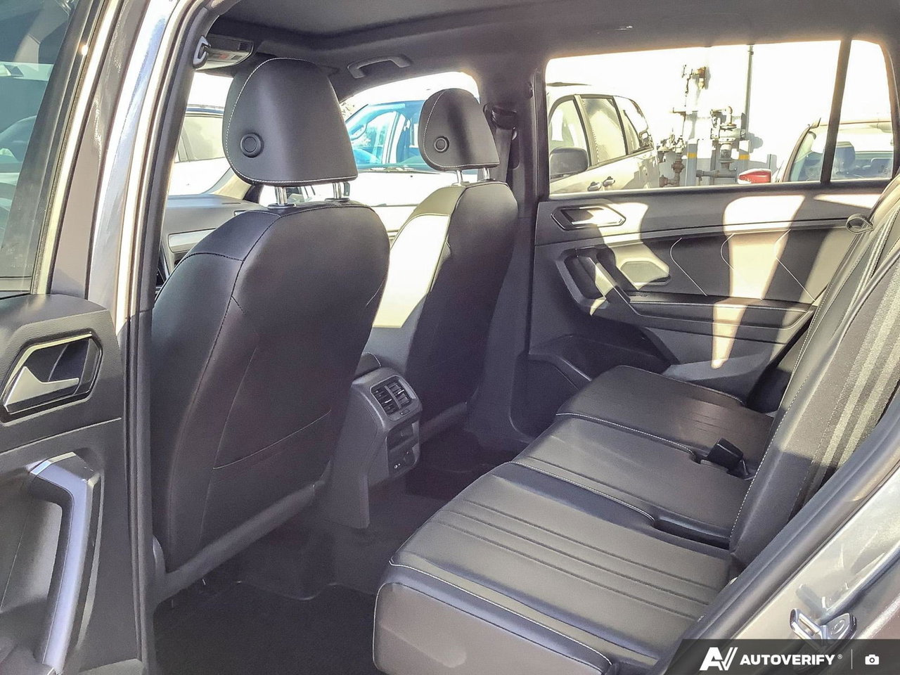 2023 Volkswagen Tiguan Comfortline R-Line Black Edition