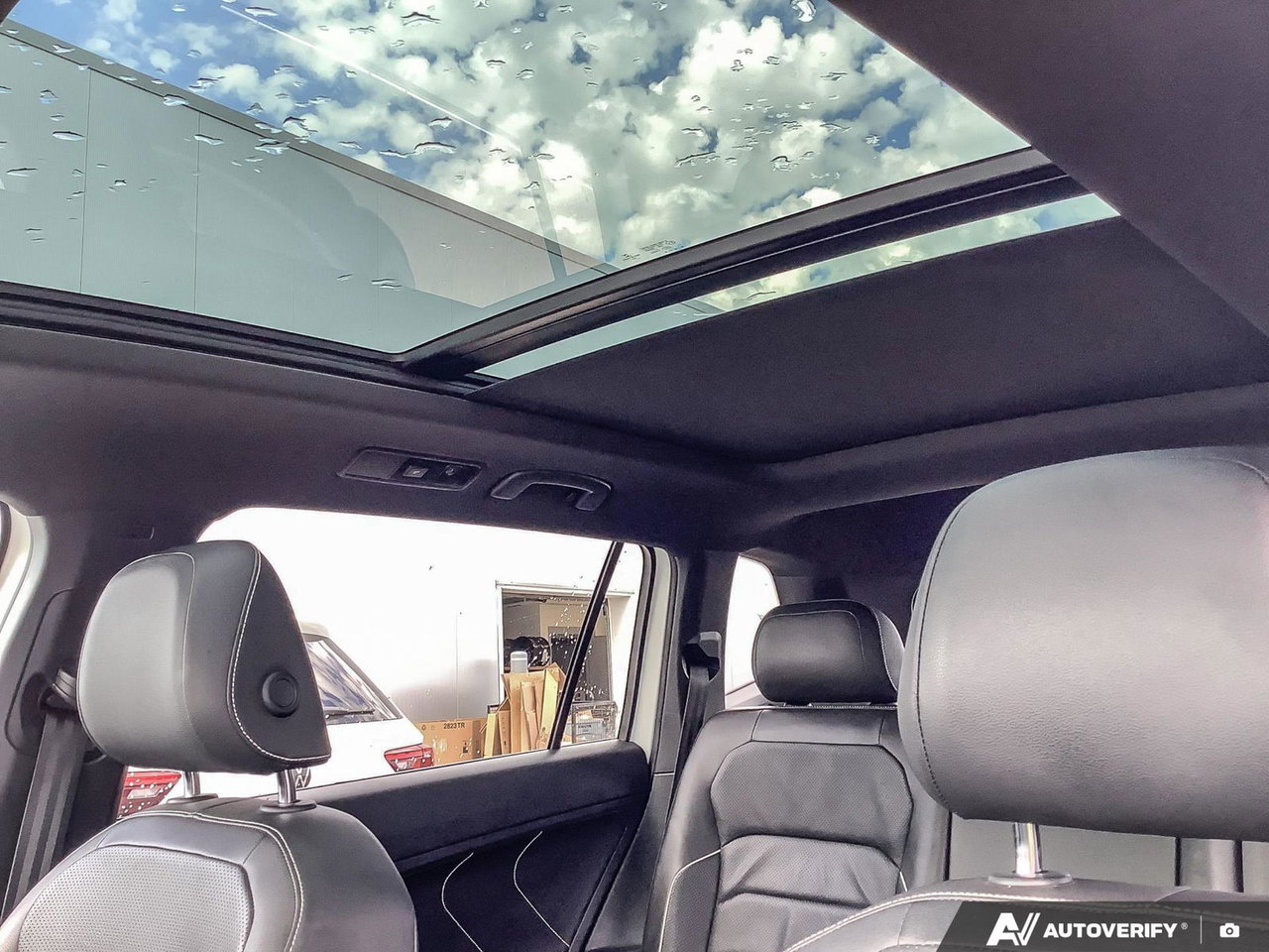 2023 Volkswagen Tiguan Highline R-Line