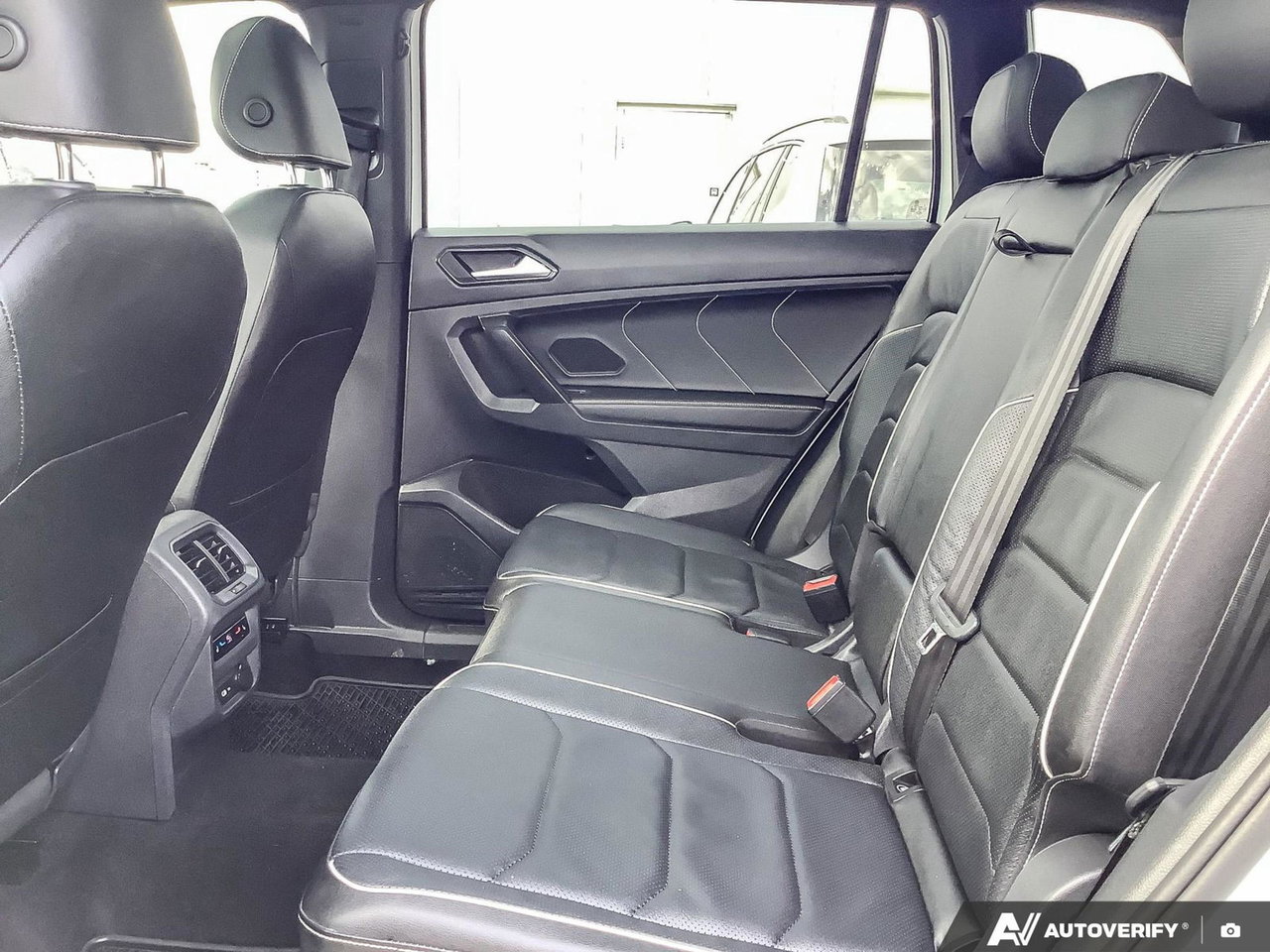2023 Volkswagen Tiguan Highline R-Line