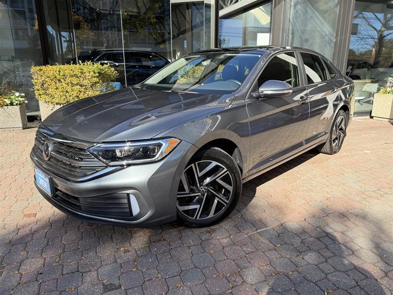 Gray (Platinum Grey Metallic with black roof) 2024 Volkswagen Jetta Sedan  Automatic