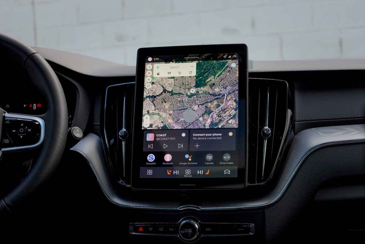 2026 Volvo XC60 Plug-in hybrid Ultra Black Edition-17