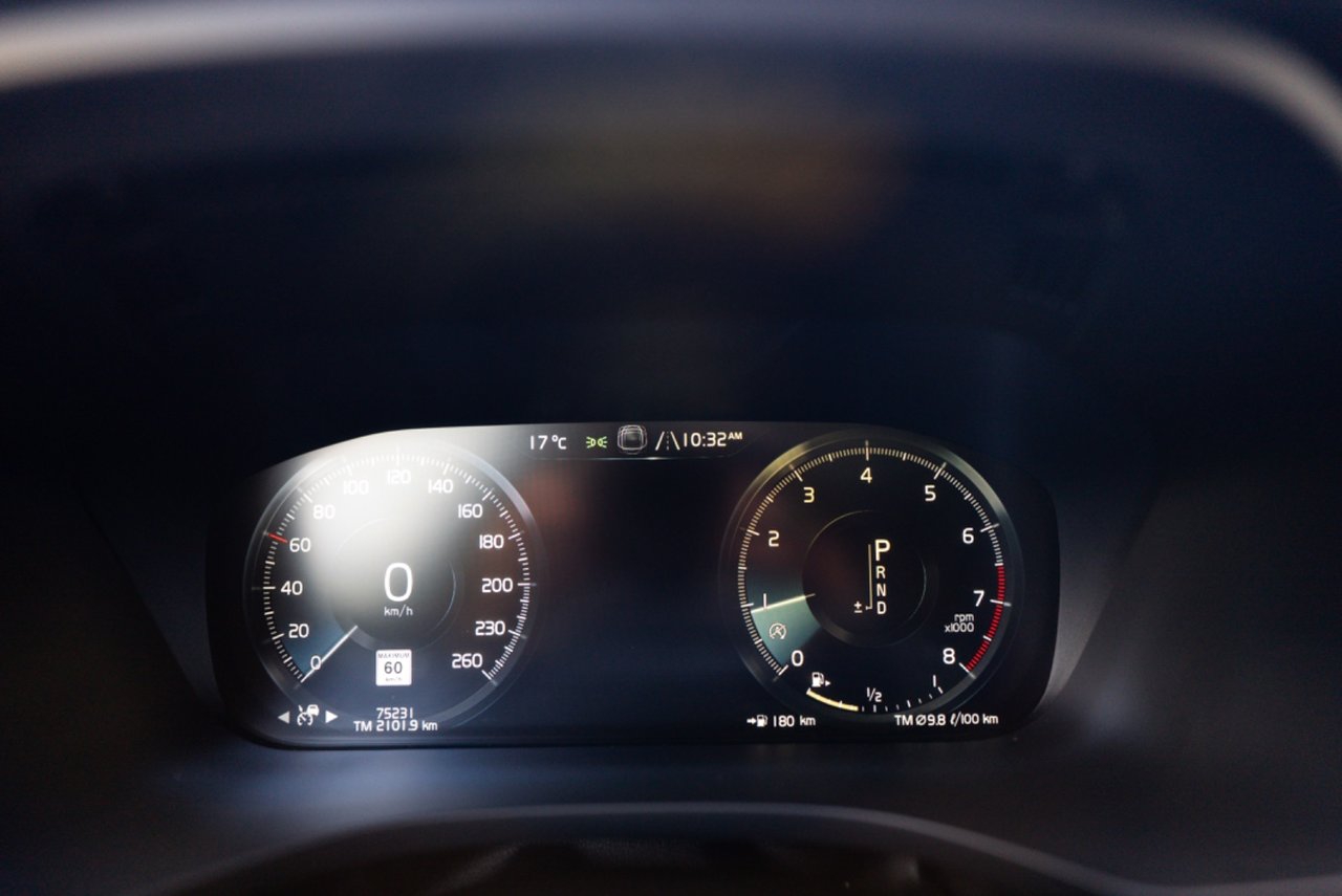 2021 Volvo XC60 Inscription-14