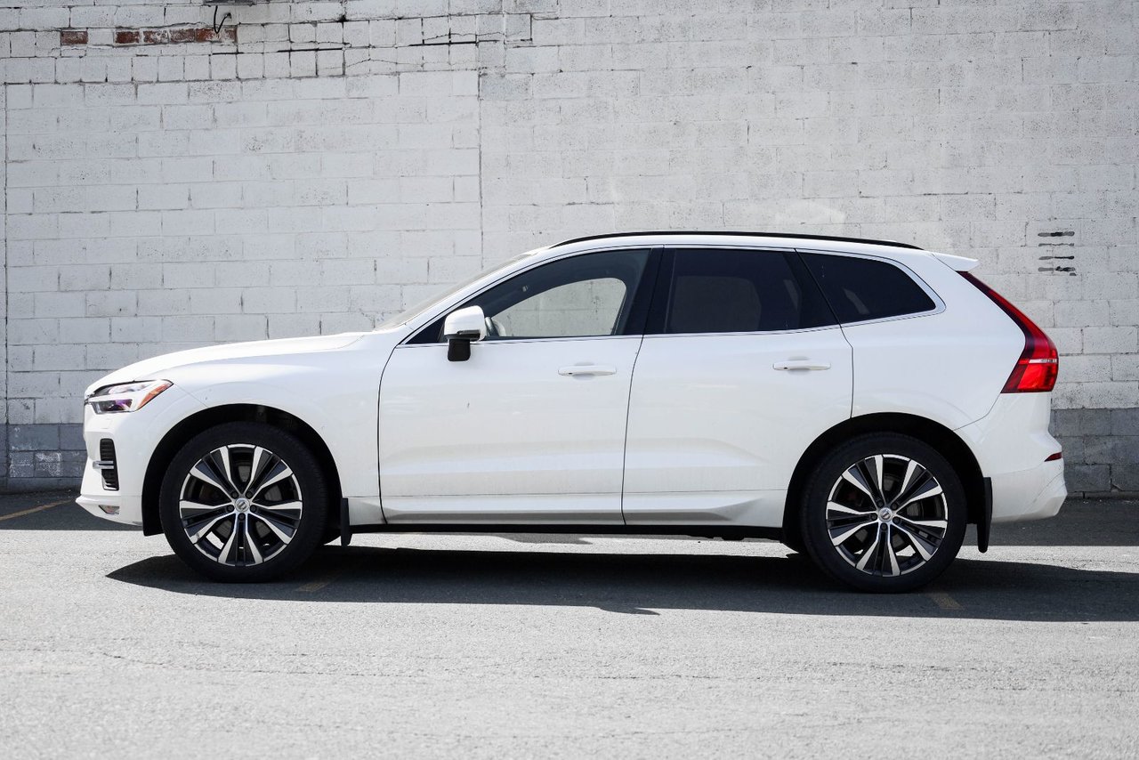 2022 Volvo XC60 Momentum-0