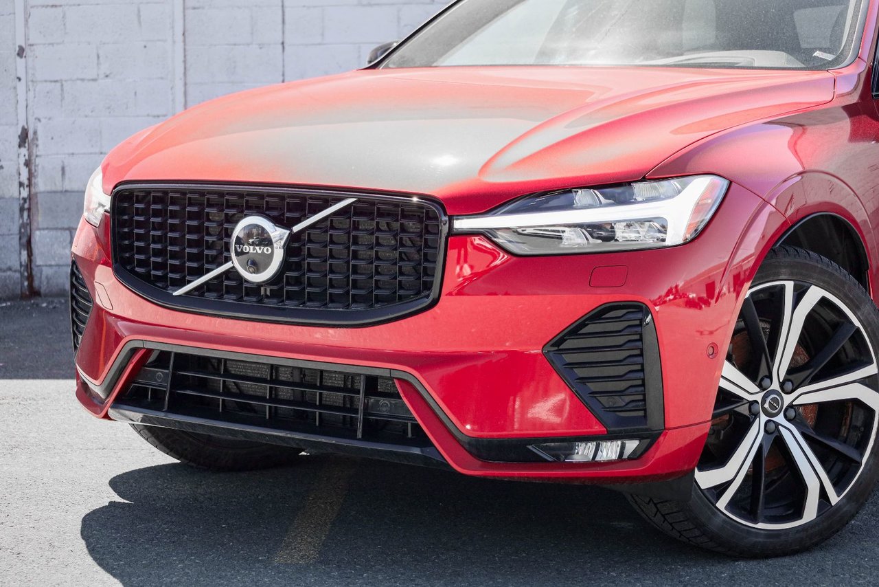 2022 Volvo XC60 R-Design-3