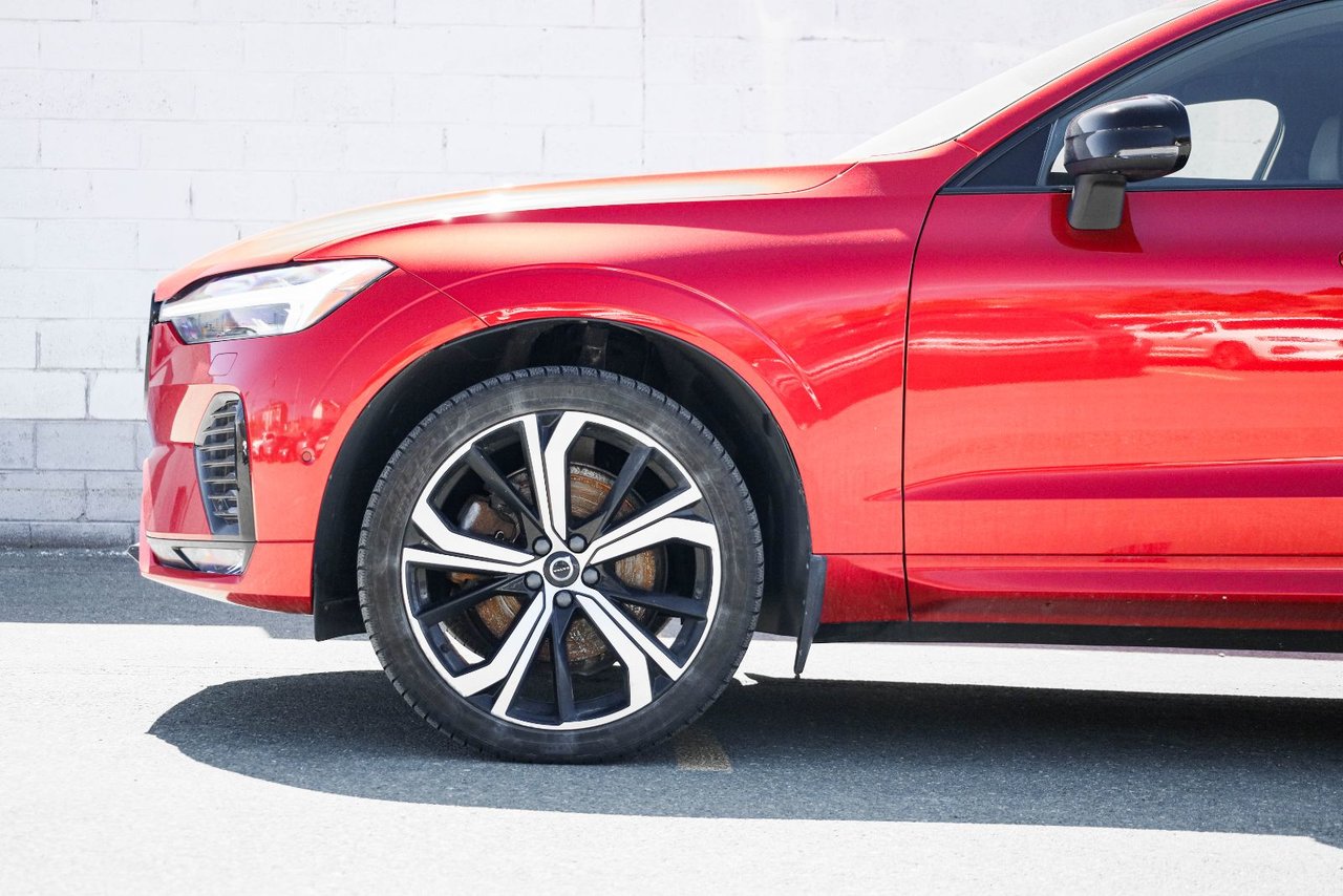 2022 Volvo XC60 R-Design-1