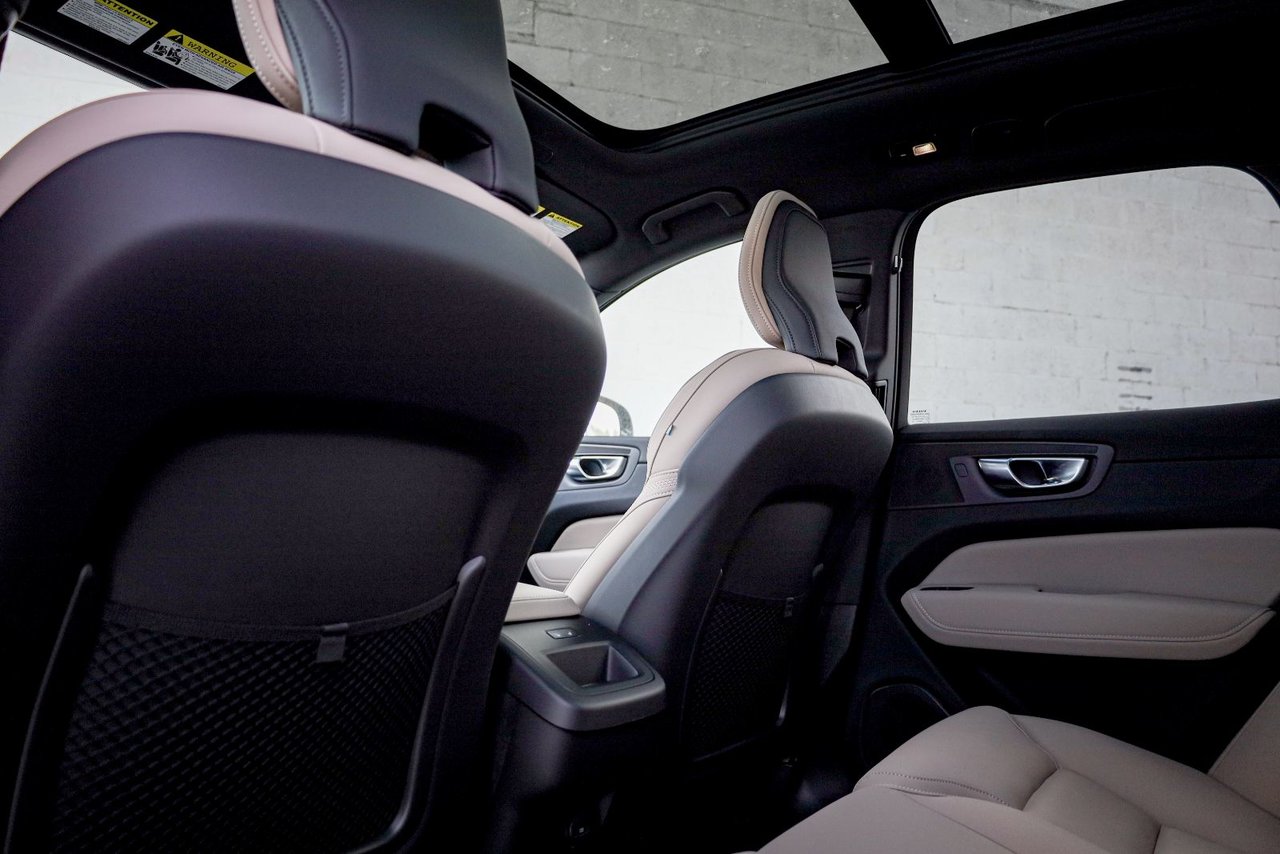 2026 Volvo XC60 Core-18