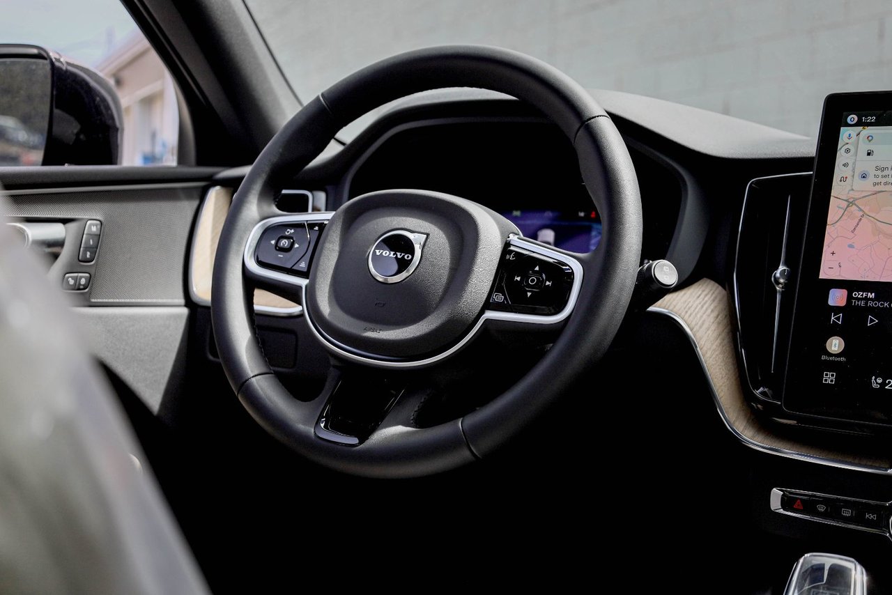 2026 Volvo XC60 Core-14