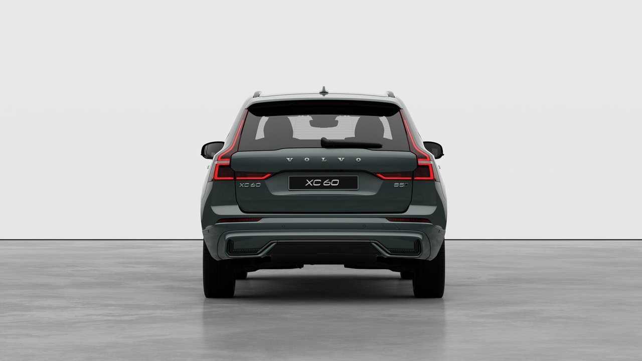 2026 Volvo XC60 Plus Dark Theme-5