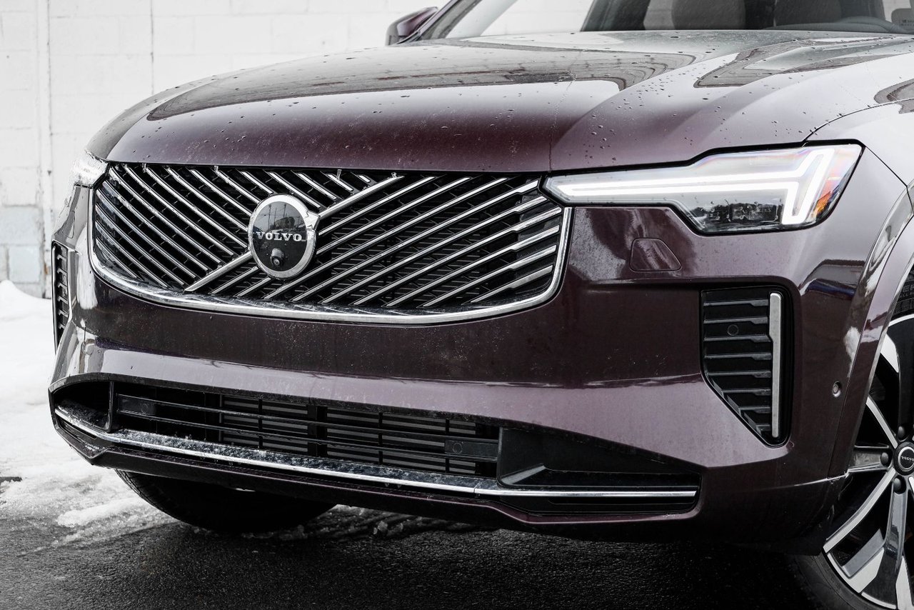 2026 Volvo XC90 Plug-in hybrid Plus 7-Seater (Bright Theme)-3