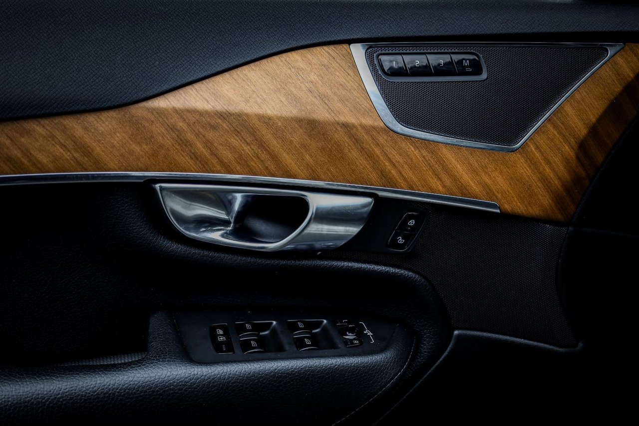 2022 Volvo XC90 Momentum-8