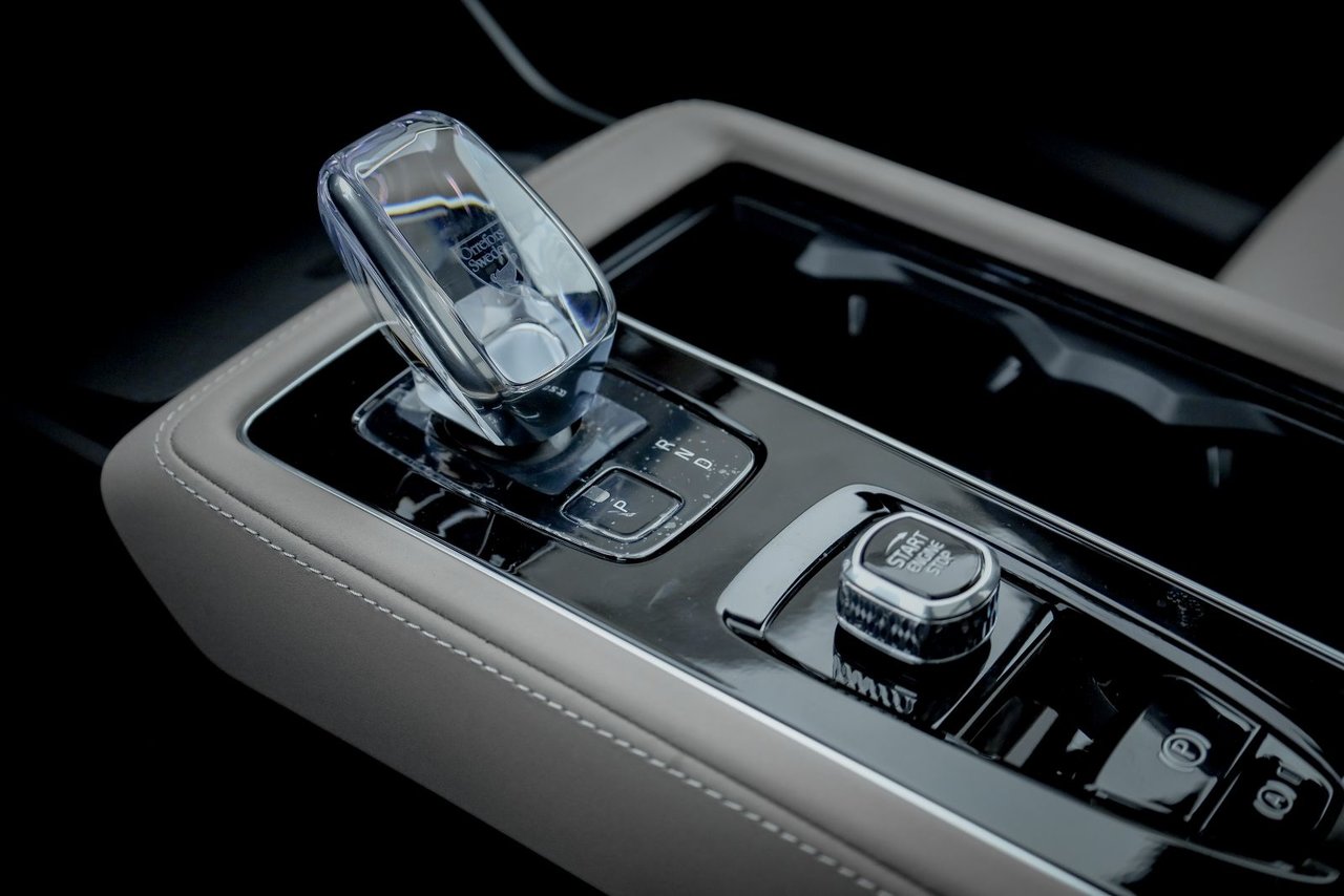 2026 Volvo XC90 Core 7-Seater (Bright Theme)-13