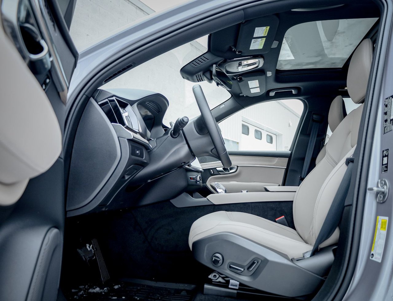 2026 Volvo XC90 Core 7-Seater (Bright Theme)-8