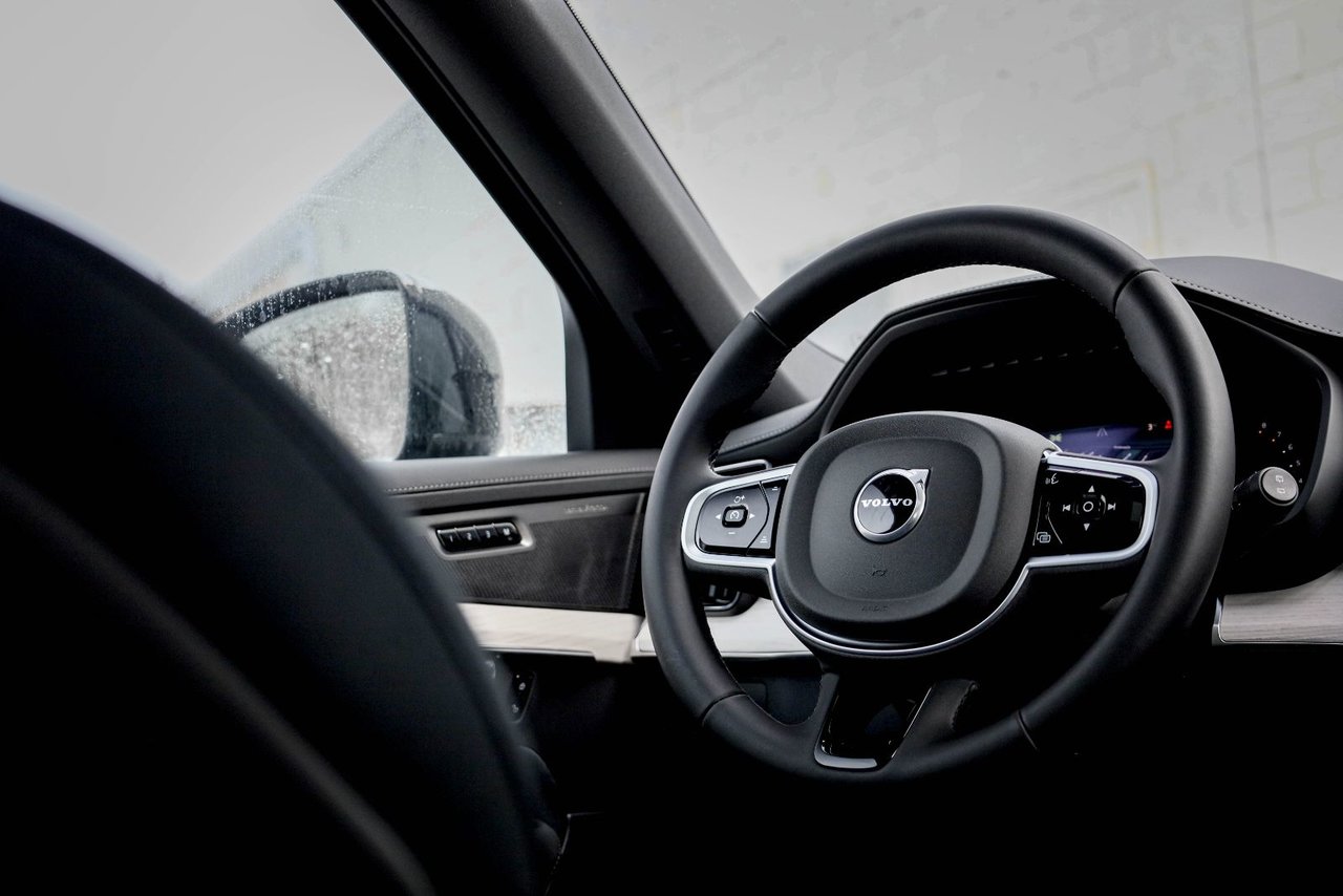 2026 Volvo XC90 Ultra 7-Seater (Dark Theme)-19