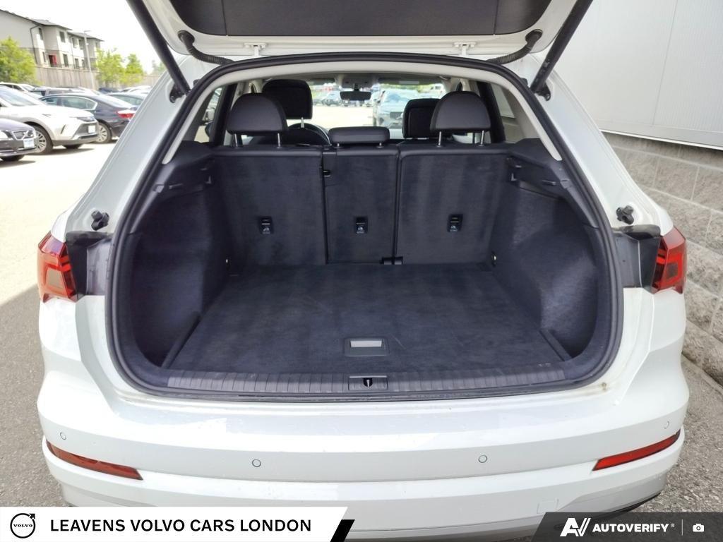2025 Audi Q3 BASE-11