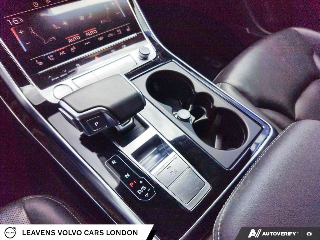 2020 Audi Q8 TECHNIK-17