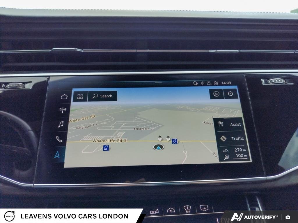 2020 Audi Q8 TECHNIK-28