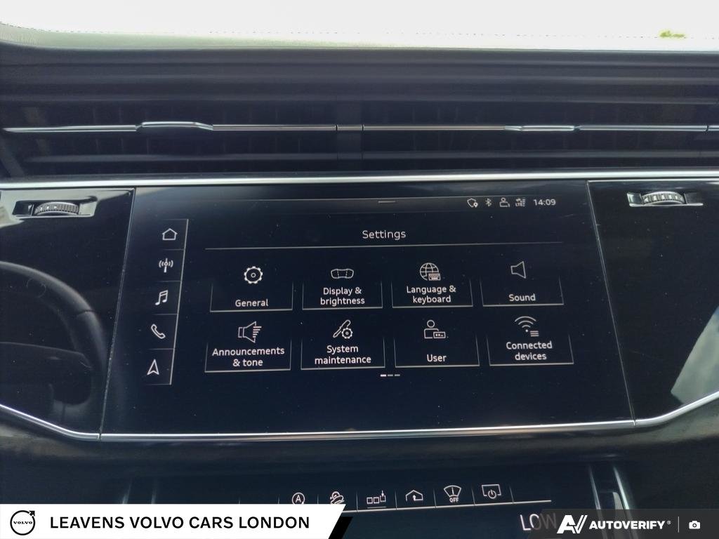 2020 Audi Q8 TECHNIK-27