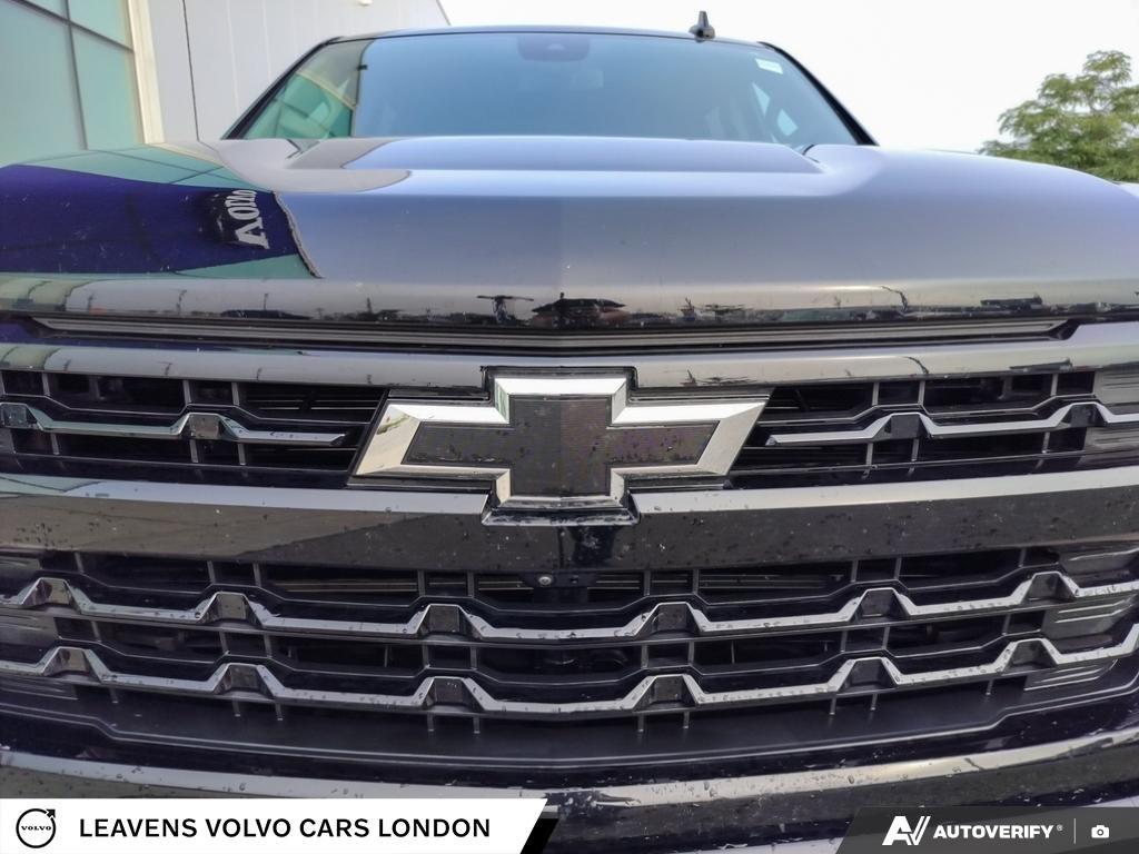 2024 Chevrolet SILVERADO 1500 RST-8